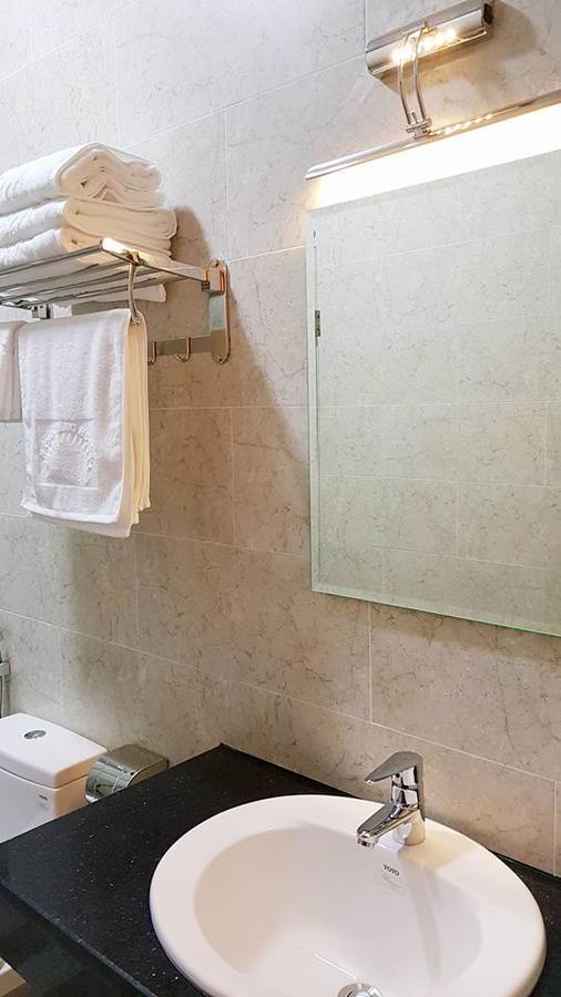Nang Vang Hotel Da Lat Buitenkant foto